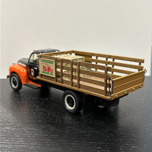 Custom Chrome Die Cast Model Car 1951 Ford F-6 Coin Bank - Picture 4 of 10